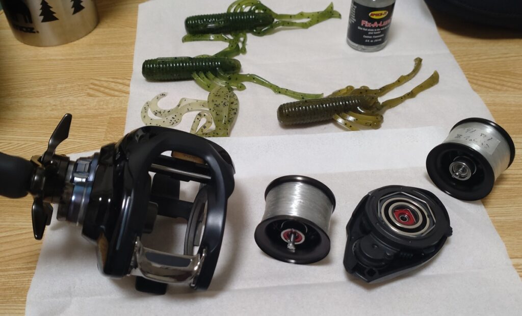 ジリオン10スプールベアリング交換