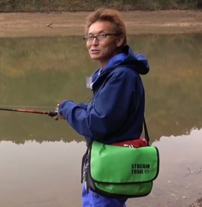 村上晴彦先生愛用のストリームトレイルショルダーバッグ