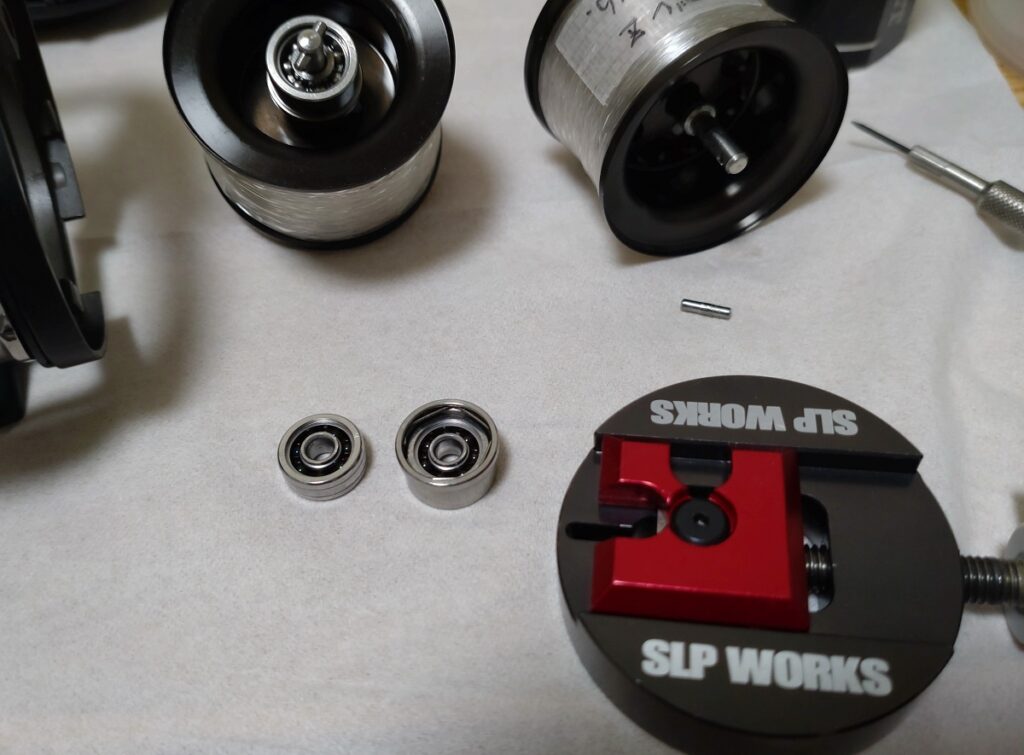 ジリオン10.0スプールベアリング交換２