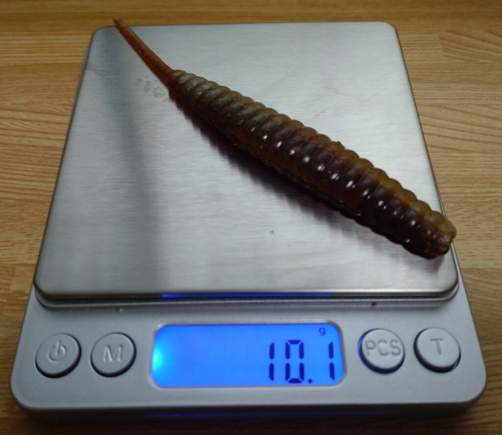 デプス デスアダー5インチ重さ