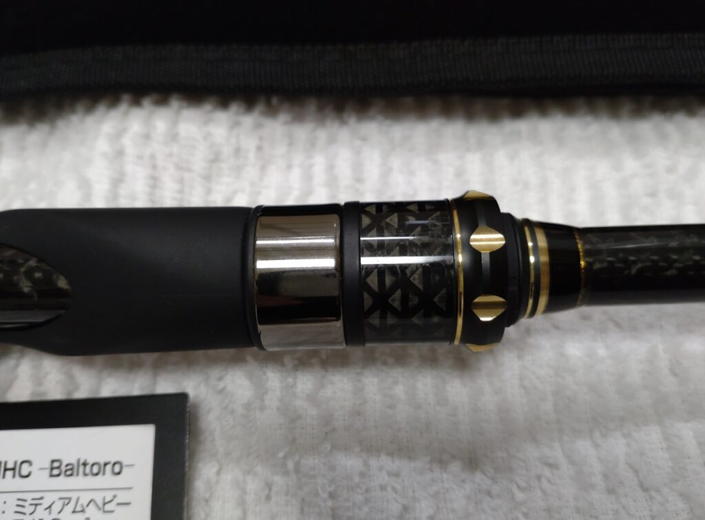 リールの止は、カーボンリングが使われています。