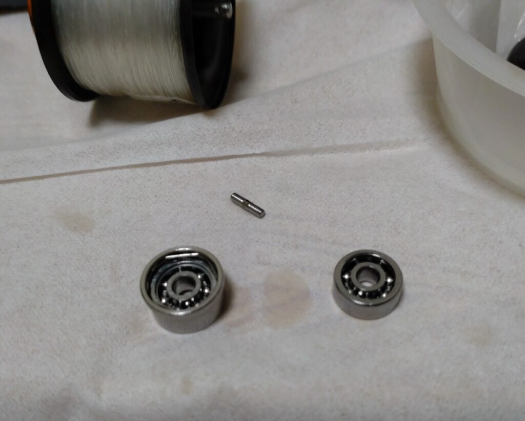 ベアリングの新旧比較