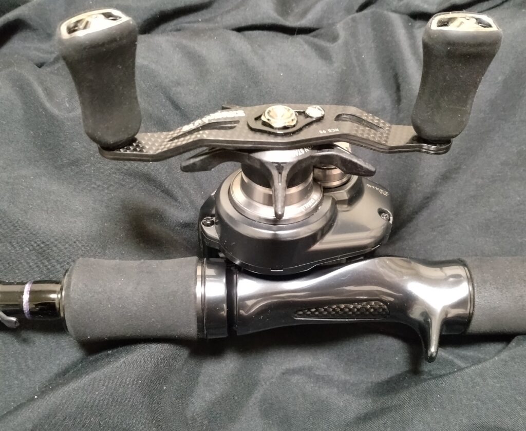 722MHRB-19にリールをのせる2